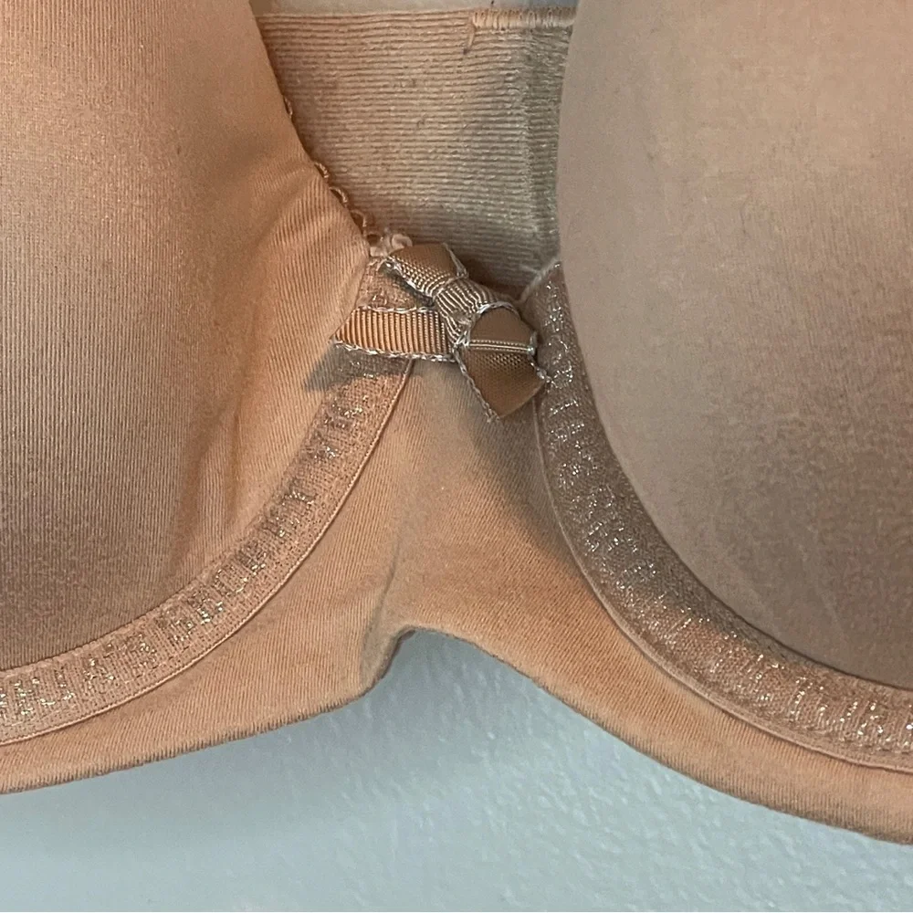 Victoria's Secret Body by Victoria Beige Bra